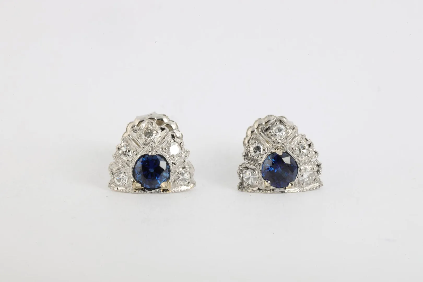 950 Platinum 0.20tcw Diamond 0.50tcw Sapphire Stud Earrings (2.63g.)